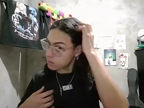 dirty model online show from 06/25/26, 11:04