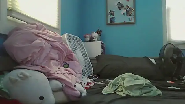 Liam axel35 online show from 09/27/25, 07:41