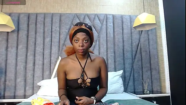 OliviaGarciaa online show from 09/11/25, 03:50