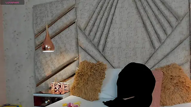 OliviaGarciaa online show from 09/18/25, 03:08