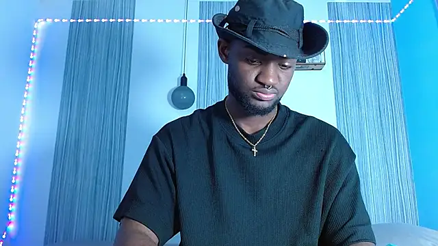 eebony stallion online show from 11/03/25, 05:58