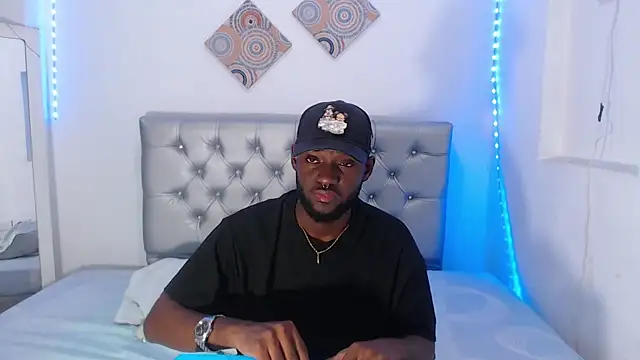 eebony stallion online show from 11/26/25, 07:26