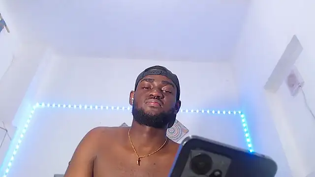 eebony stallion online show from 11/27/25, 07:32