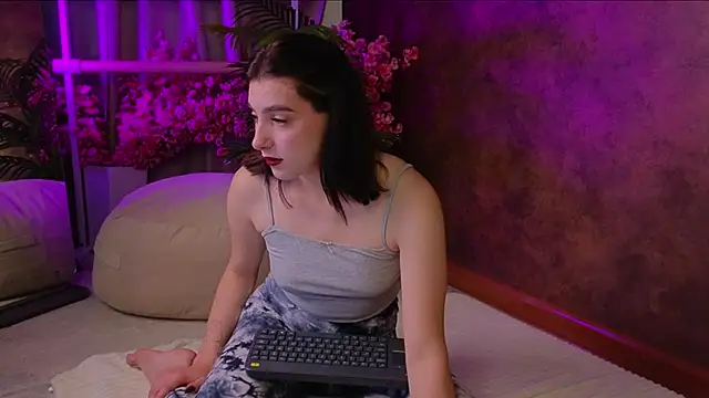 arcane doll online show from 09/21/25, 05:31