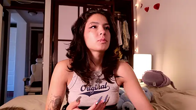 Snapshot of jupiter_sin_h chatting on 06/20/26, 10:23 jupiter sin h online show from 06/20/26, 10:23