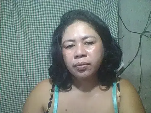Snapshot of Pinay_Mama1234 chatting on 01/13/26, 01:05 Pinay Mama1234 online show from 01/13/26, 01:05