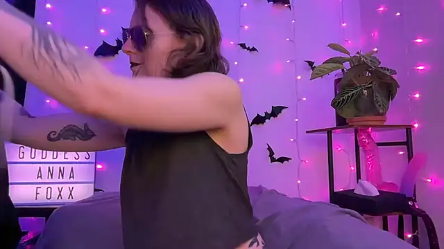 mistressannafoxx online show from 01/13/26, 10:04