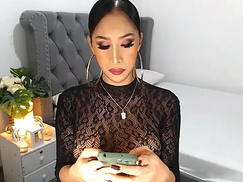 Snapshot of Goddess_wildcum chatting on 09/20/25, 10:27 Goddess wildcum online show from 09/20/25, 10:27