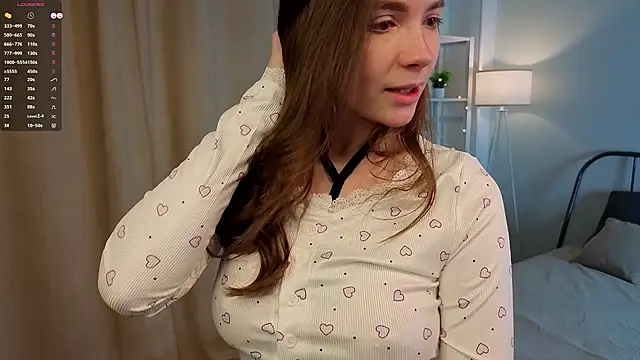 TashiaBosack online show from 10/06/25, 01:14