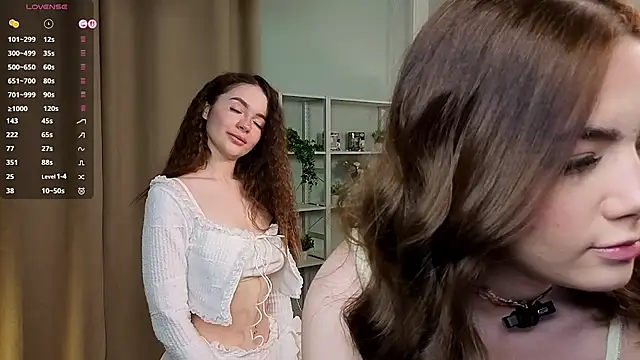 TashiaBosack online show from 11/22/25, 01:04