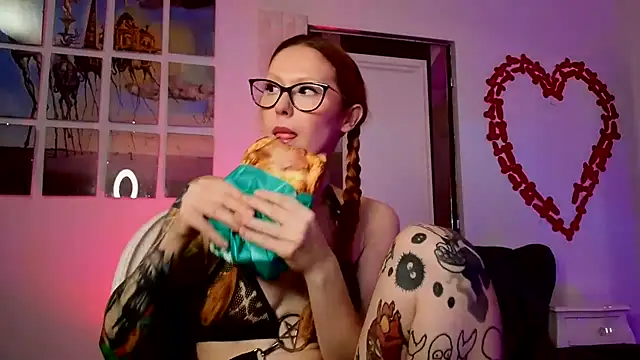 kulteacher online show from 09/22/25, 01:35