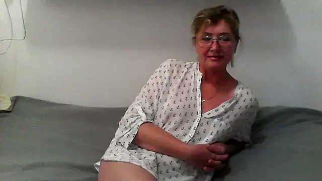 IrynaMolbertx online show from 09/23/25, 07:17