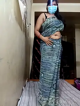 Snapshot of reena502 chatting on 09/15/25, 05:35 reena502 online show from 09/15/25, 05:35