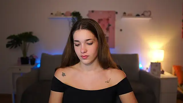 kissie cat online show from 11/11/25, 02:06