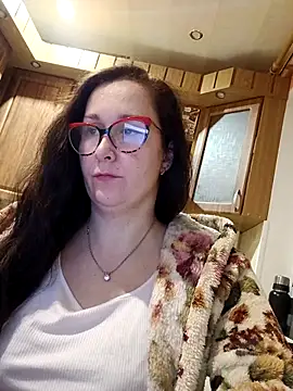 Amandda  online show from 12/13/25, 07:53