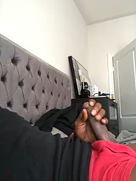 Snapshot of labishyoung25 chatting on 09/25/25, 08:12 labishyoung25 online show from 09/25/25, 08:12