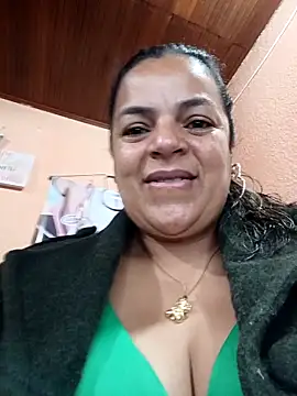 Mia-Glow online show from 02/03/26, 12:10