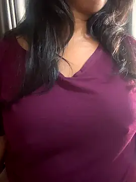 Maggi-is-back online show from 10/17/25, 01:35