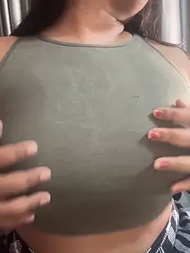 Maggi-is-back online show from 10/19/25, 02:23