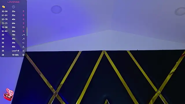 EmmaaCastro online show from 12/04/25, 12:03