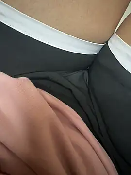 crazy111girl online show from 11/08/25, 07:12