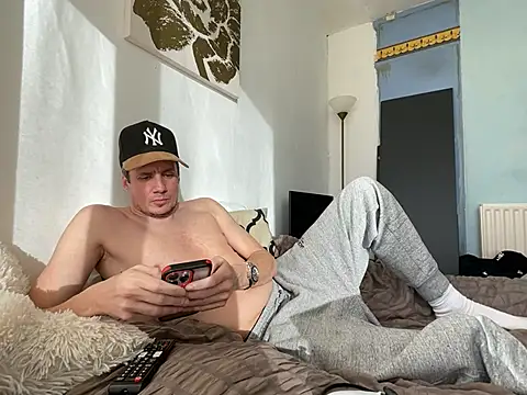 shyandchilling online show from 03/02/26, 03:41