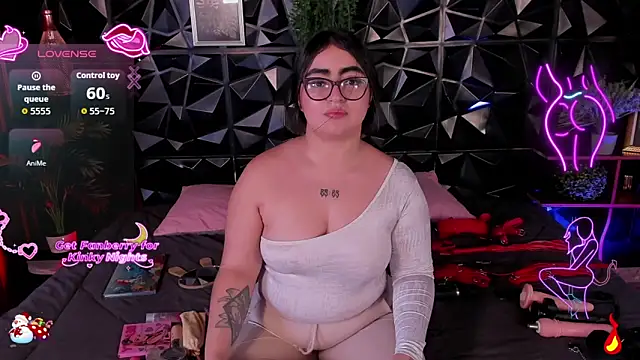 April  foxx online show from 12/21/25, 04:14