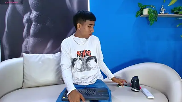 ender h0t online show from 10/08/25, 01:31