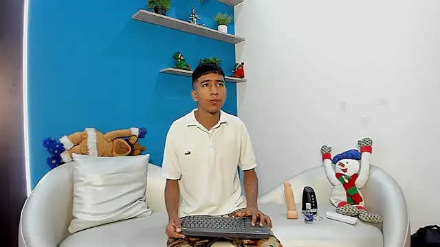 ender h0t online show from 12/18/25, 07:31