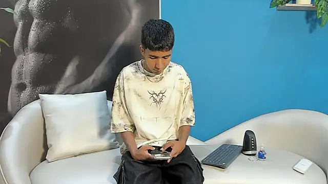 ender h0t online show from 01/10/26, 01:57