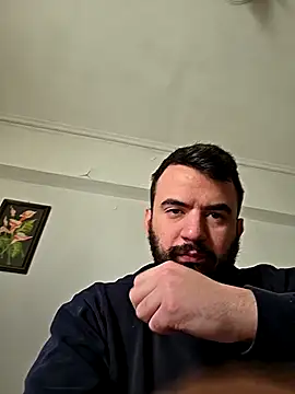 Snapshot of mhtsos331 chatting on 11/16/25, 10:43 mhtsos331 online show from 11/16/25, 10:43