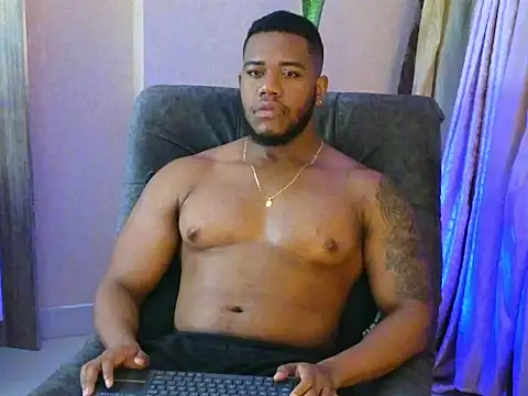 BenjaminCol  online show from 10/04/25, 11:41