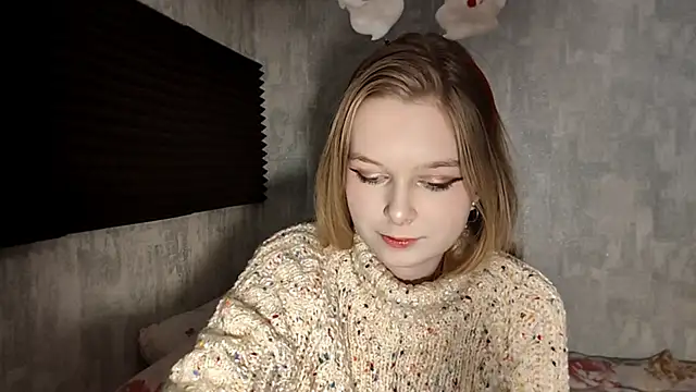 LiaVibes online show from 12/18/25, 07:58