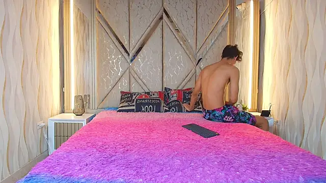 Snapshot of Couplex_xxx chatting on 07/02/26, 01:06 Couplex xxx online show from 07/02/26, 01:06