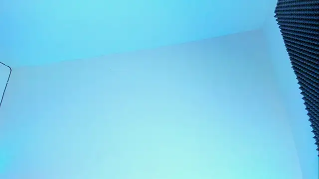 Im naho online show from 10/15/25, 03:06