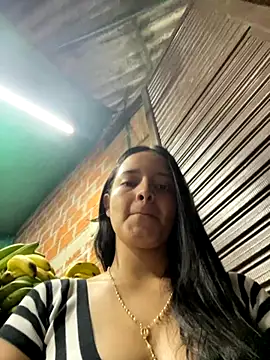 Mia jhoonson online show from 11/22/25, 10:25