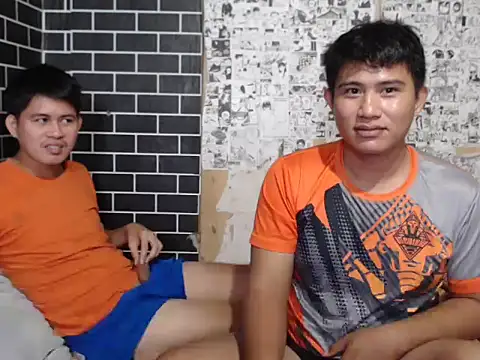 Snapshot of asianmilker24 chatting on 02/19/26, 11:39 asianmilker24 online show from 02/19/26, 11:39