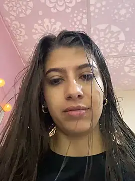 Lenapink19 online show from 11/30/25, 04:22