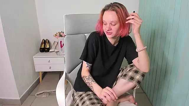 Elieiza xo online show from 09/26/25, 03:32