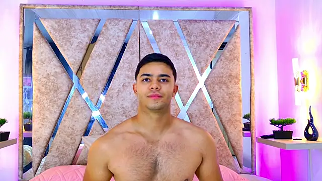 Snapshot of jayd_muscle chatting on 12/17/25, 05:24 jayd muscle online show from 12/17/25, 05:24