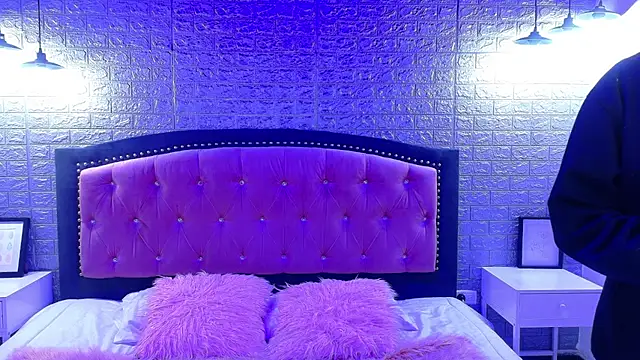 Natalie loffreda online show from 10/08/25, 02:53