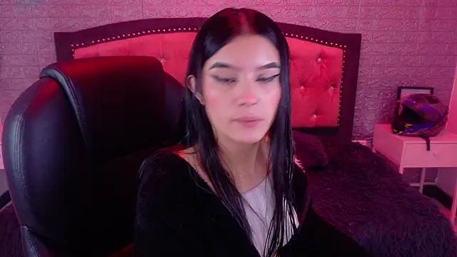 Natalie loffreda online show from 02/12/26, 03:23