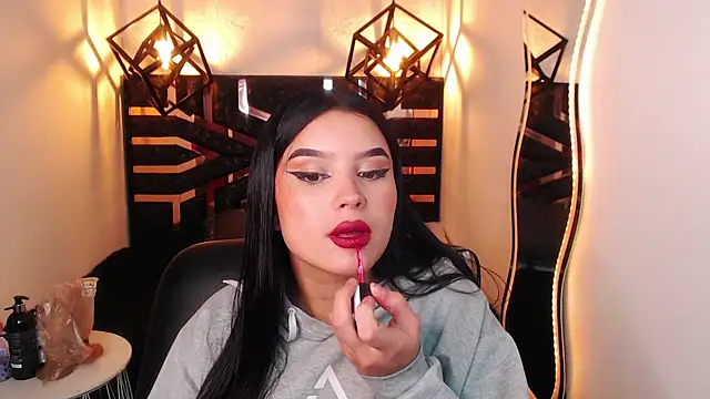 Natalie loffreda online show from 03/31/26, 07:58