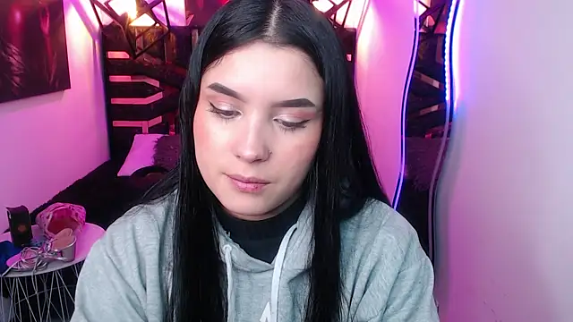 Natalie loffreda online show from 04/29/26, 08:04