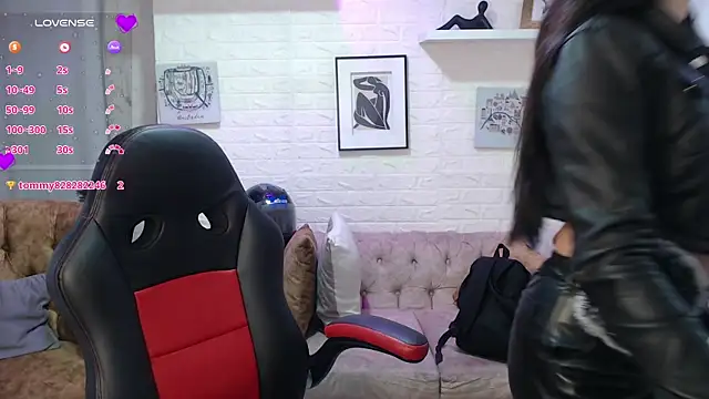 Natalie loffreda online show from 05/01/26, 12:21