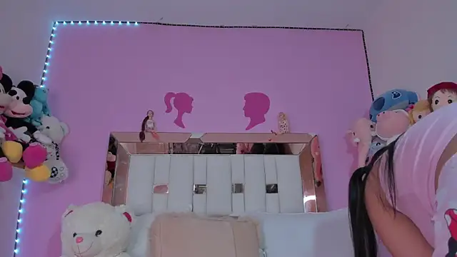 Emmy Rivas online show from 09/09/25, 10:42