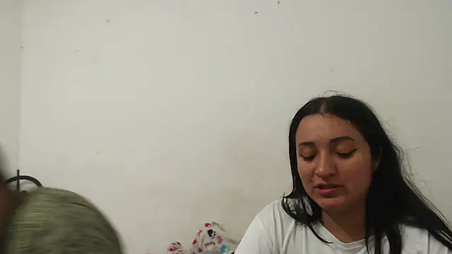 Ana ThiagoxX online show from 10/01/25, 06:08