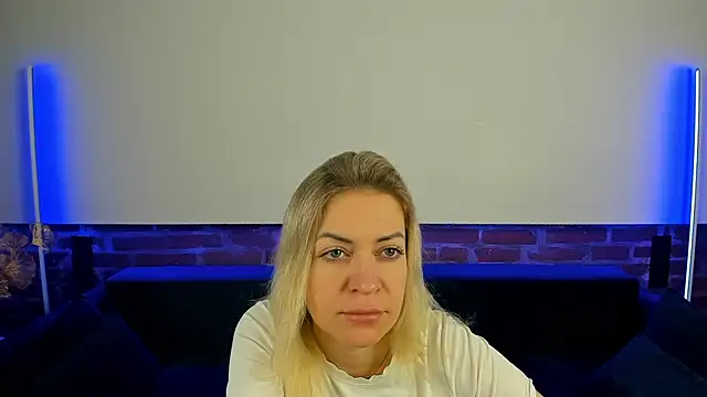 Anna Snows online show from 10/21/25, 05:30