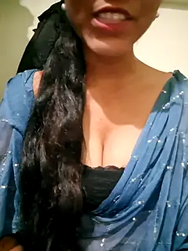 Snapshot of Telugu___Sexygirl___Naidu chatting on 10/23/25, 02:49 Telugu Sexygirl Naidu online show from 10/23/25, 02:49