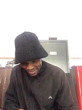 Snapshot of broskies777 chatting on 09/15/25, 12:49 broskies777 online show from 09/15/25, 12:49